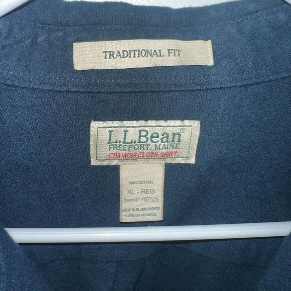 L.L. Bean Navy Chamois Cloth Shirt - traditional fit - Picture 6 of 6